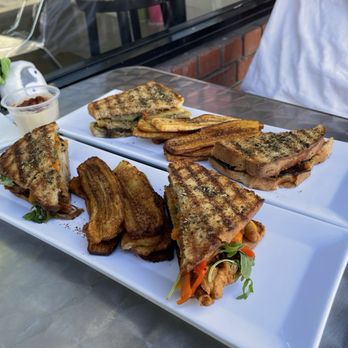 Beyond Vegan Eats - And Best sandwich - Vegan Near Me - Los Angeles, California