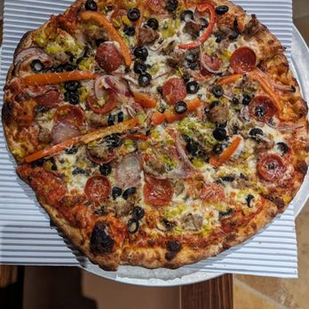 WIKIPIZZA - Wiki Supreme medium size - Pizza Near Me - Princeville, Hawaii