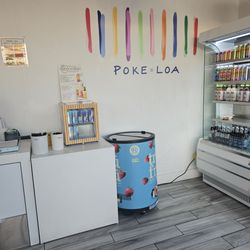Poke Loa - Inside