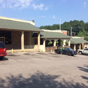 Gordos - View from the outside - Grocery Near Me - Birmingham, Alabama