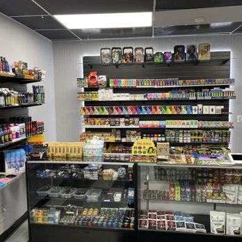 BV CORNER SMOKE & VAPE - Updated May 2026 - 21 Photos - 945 Geneva Rd,  Wheaton, Illinois - Tobacco Shops - Phone Number - Yelp