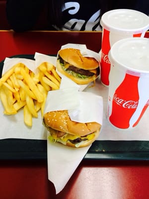 Best Burgers by null