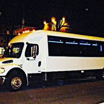 Richard Raymond Limos - 32 passenger party bus - Limos Near Me Richard Raymond Limos - 32 passenger party bus - Limos Near Me