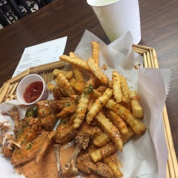 Soul Wingery & Records - Best wings, yup that's 6 FULL wings, total of 6 FLATS and 6 WINGS. 12 for a better price than anyone!! - American Near Me - Florence, Alabama