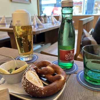 Maximilians - Pretzel - German Near Me - Berlin, BE
