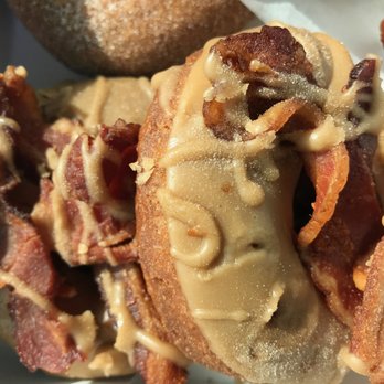 Db3 Donuts - Dude! - Donuts Near Me - Evanston, Illinois
