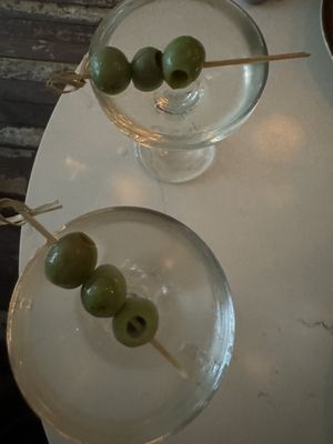 Le Comptoir du Vin by null