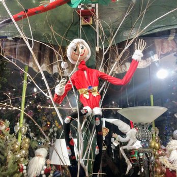 Rose Tree Cottage Inc - Super cute Xmas decos - Flowers & Gifts Near Me - Miami, Florida