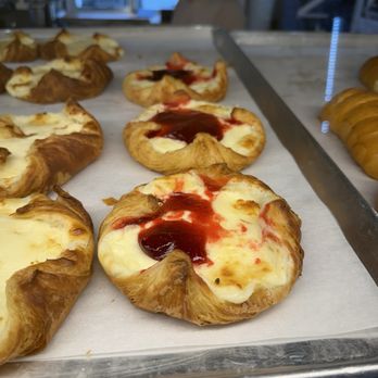 King Donut and Deli - Breakfast & Brunch Near Me - Daytona Beach, Florida King Donut and Deli - Breakfast & Brunch Near Me - Daytona Beach, Florida
