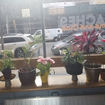 Peaches Grand - Nice decor - Seafood Near Me - Brooklyn, New York Peaches Grand - Nice decor - Seafood Near Me - Brooklyn, New York