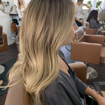 Oliver & Co Salon - Balayage - Hair Salons Near Me - Kihei, Hawaii Oliver & Co Salon - Balayage - Hair Salons Near Me - Kihei, Hawaii