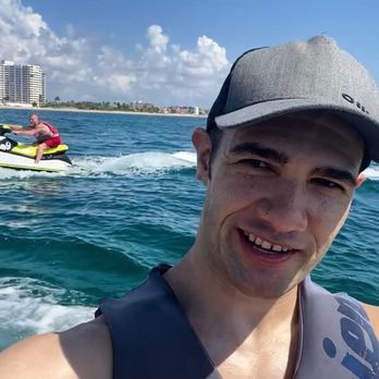 Ocean Manor Beach Resort - Jet Ski rentals!!! - Hotels Near Me - Fort Lauderdale, Florida