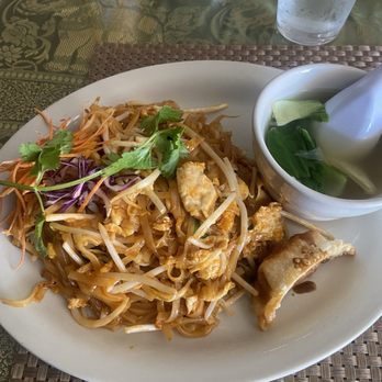 Bangkok Spice - Pad Thai Chicken Lunch Special - Thai Near Me - Anaheim, California Bangkok Spice - Pad Thai Chicken Lunch Special - Thai Near Me - Anaheim, California