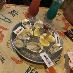 Hook & Reel Cajun Seafood & Bar - Raw Oysters