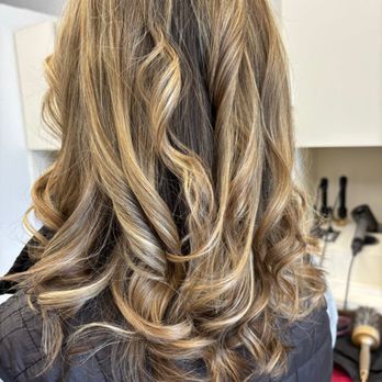 Hair by Manij - Hair Salons Near Me - Corte Madera, California Hair by Manij - Hair Salons Near Me - Corte Madera, California