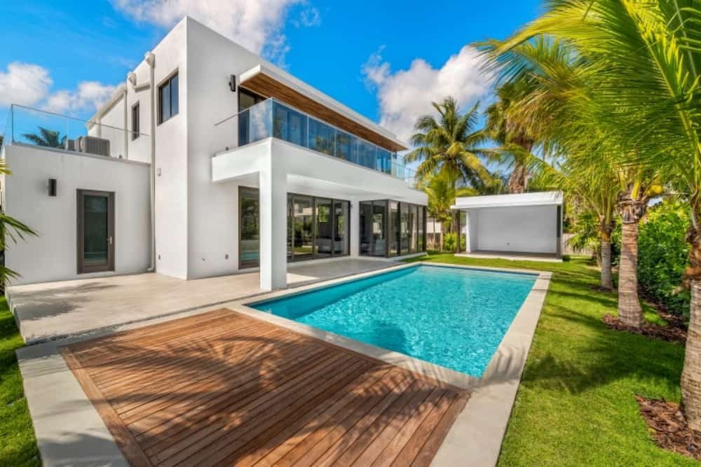 Slide of J&E construction