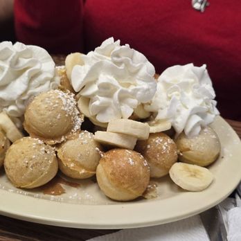 Honey's 50's Cafe - Pancake balls, and they were really good. I don't like pancakes. - Ice Cream & Frozen Yogurt Near Me - Deposit, New York
