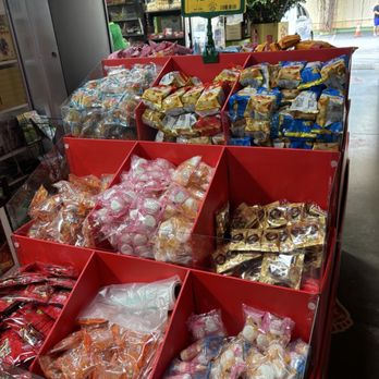 Island Green Mart - Lunar New Year's favors - International Grocery Near Me - Honolulu, Hawaii Island Green Mart - Lunar New Year's favors - International Grocery Near Me - Honolulu, Hawaii