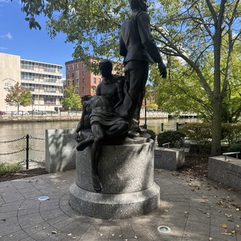 Rhode Island Irish Famine Memorial - Landmarks & Historical Buildings Near Me Rhode Island Irish Famine Memorial - Landmarks & Historical Buildings Near Me