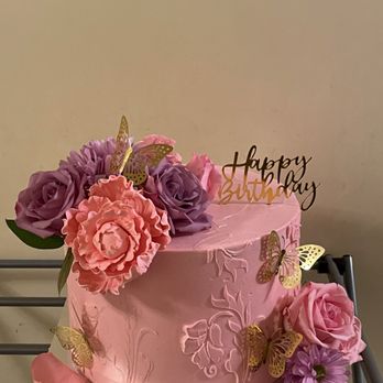 Melo's Sweets - Customized birthday cake - Custom Cakes Near Me Melo's Sweets - Customized birthday cake - Custom Cakes Near Me
