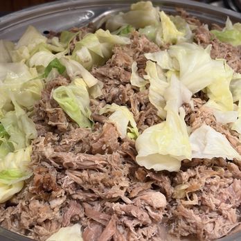 Delta Sky Club - Kalua pork and cabbage. This was a good hot item. - Airport Lounges Near Me - Honolulu, Hawaii Delta Sky Club - Kalua pork and cabbage. This was a good hot item. - Airport Lounges Near Me - Honolulu, Hawaii