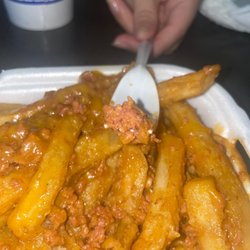 Nick's Burgers - Pink chilli cheese fries