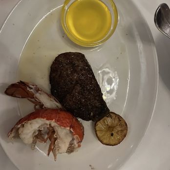 Del Frisco's Double Eagle Steakhouse - Filet Mignon 8 oz Petite Cold Water Lob Tail - Steakhouses Near Me - Las Vegas, Nevada