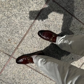 Marvin’s Shoe Shine - Shoe Shine Near Me - Miami, Florida Marvin’s Shoe Shine - Shoe Shine Near Me - Miami, Florida