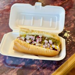 I Dream of Weenie - Frank & to the point - good, reasonably priced