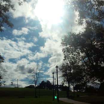 Kilbourn Park - Looking uphill - Parks Near Me - Milwaukee, Wisconsin Kilbourn Park - Looking uphill - Parks Near Me - Milwaukee, Wisconsin