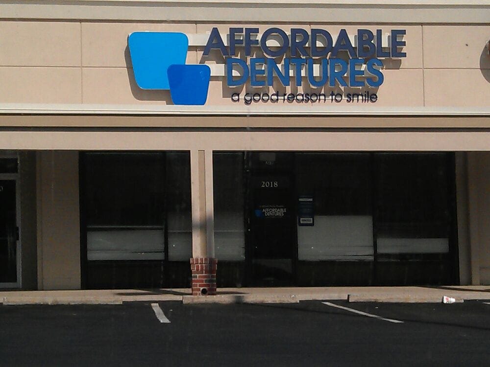 AFFORDABLE DENTURES Updated August 2024 2018 Auburn Ave, Columbus
