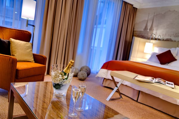 Renaissance Lucerne Hotel by null