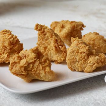 Quik Chik - fried chicken on a plate with dipping sauce - Fast Food Near Me - Hamilton, Ontario Quik Chik - fried chicken on a plate with dipping sauce - Fast Food Near Me - Hamilton, Ontario