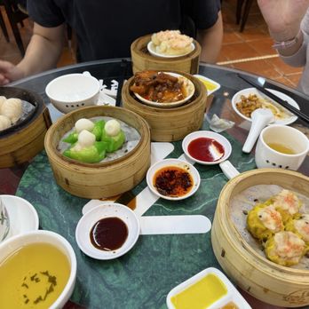 蓮香茶室 - Cantonese Near Me - Hong Kong, HK