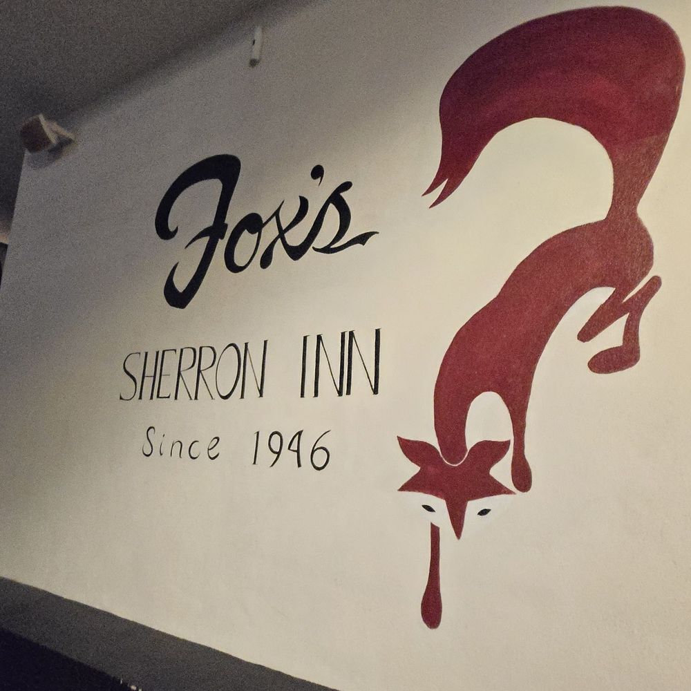 Fox’s Lounge - Dive Bars Near Me - Miami, Florida