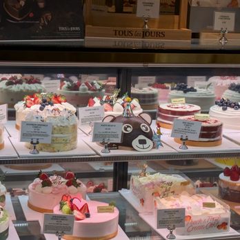 Tous Les Jours - Bear cake - Bakeries Near Me - Gaithersburg, Maryland