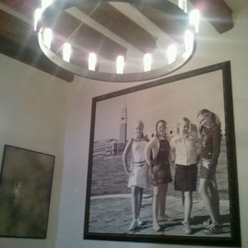 Osteria Ae Sconte - Wall Decor - Italian Near Me - Venezia, VE