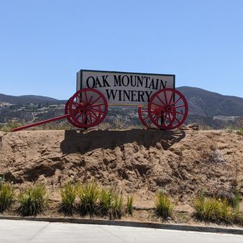 Oak Mountain Winery - Winery Sign - Wineries Near Me - Temecula, California Oak Mountain Winery - Winery Sign - Wineries Near Me - Temecula, California