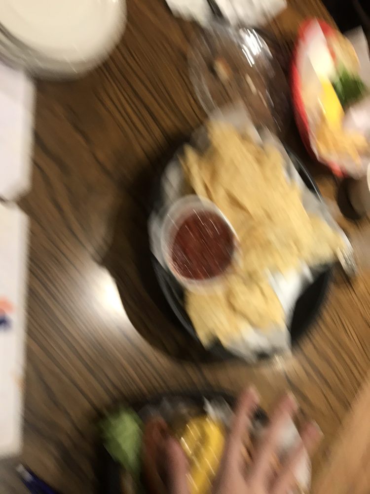 STUCKY’S BAR AND GRILLE CLOSED Updated September 2024 14 Photos