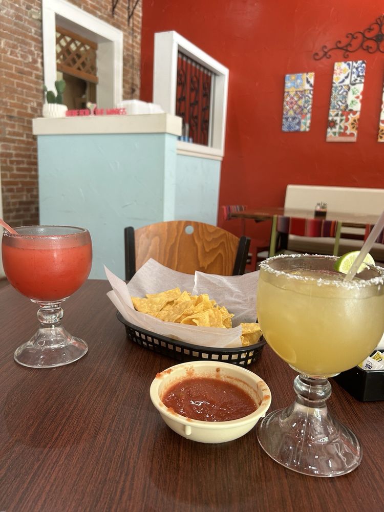 Dos Bros Mexican Restaurant
