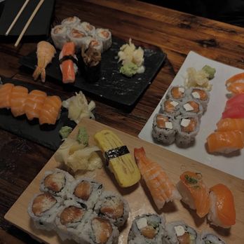 Ryu Izakaya - Smoked Salmon Salmon / Sake Tamago / Egg Omelet Shirmp/Ebi Tuna / Maguro California Roll roll Crunchy Spicy Roll - Japanese Near Me - Arlington, Virginia