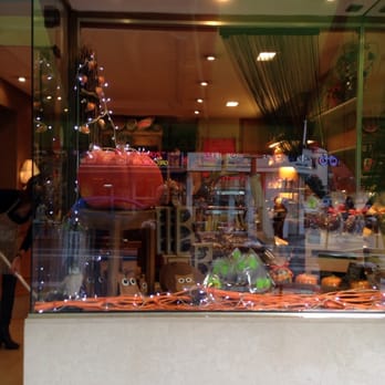 Maison Honoré - Bakeries Near Me - Paris, 75
