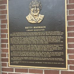 Betty Warmack Branch Library