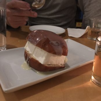 Win Son - Fried mantou yummmm - Taiwanese Near Me - Brooklyn, New York Win Son - Fried mantou yummmm - Taiwanese Near Me - Brooklyn, New York