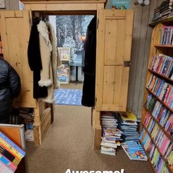 Peoria Book Rack