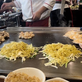 Benihana - Chicken & Shrimp - Japanese Near Me - Edison, New Jersey