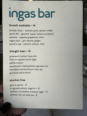 Ingas Bar by null