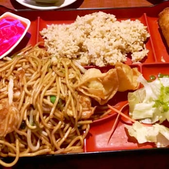 J & K Gourmet - Shrimp lo mein. - Chinese Near Me - Gilbert, Arizona J & K Gourmet - Shrimp lo mein. - Chinese Near Me - Gilbert, Arizona