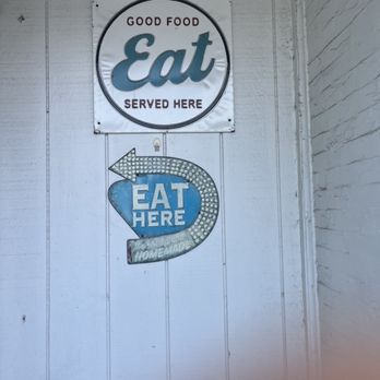 Peggy Sue's Diner - a photo of the sign on the wall - Diners Near Me - Chesterton, Indiana