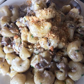 Paulie's - Canestri with mushrooms, fresh and creamy. The half size was the perfect amount. - Sandwiches Near Me - Houston, Texas
